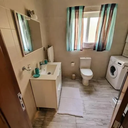 Comfort And Tranquility Close To The Apartamento